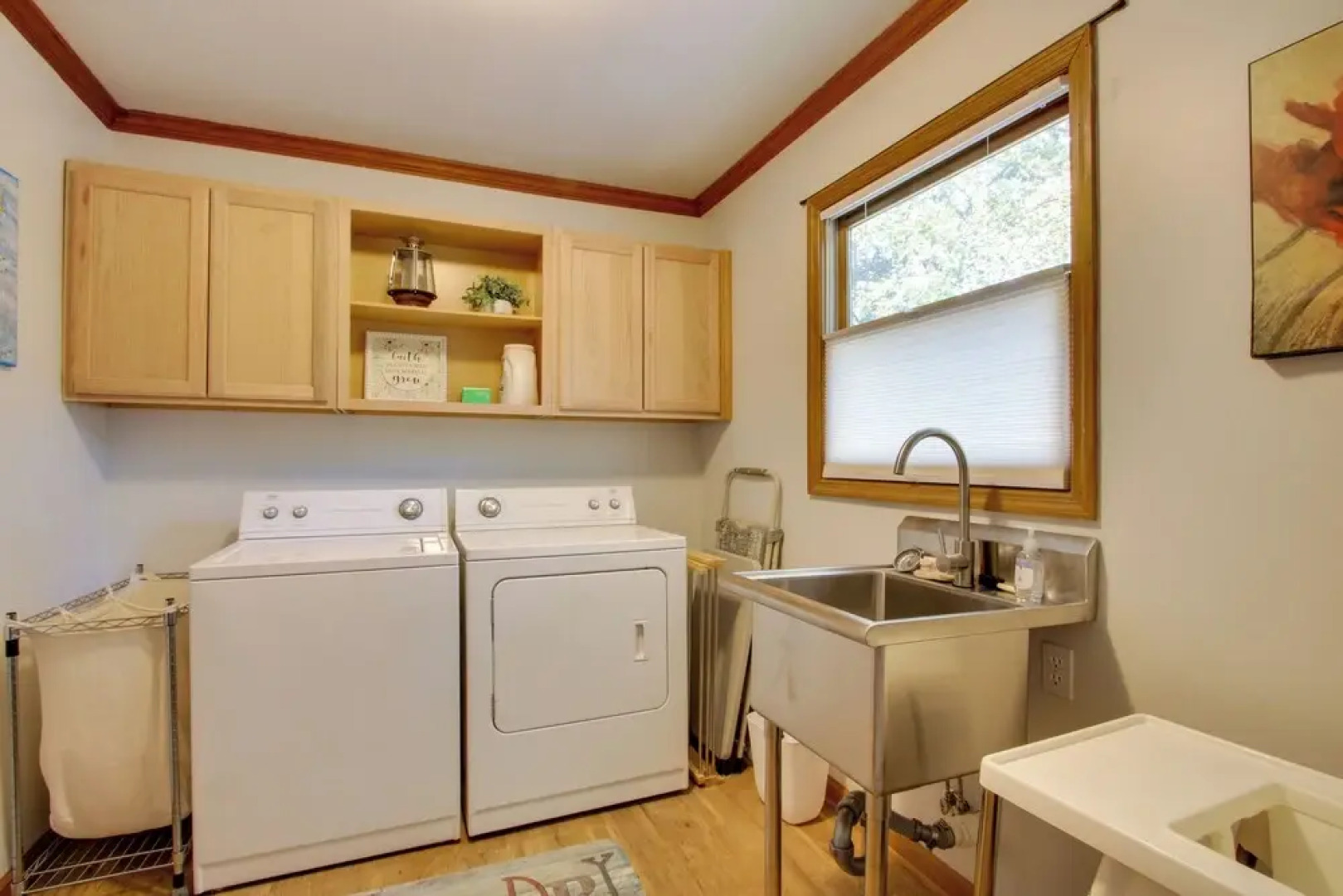 Waterfront Home Near Wilson Lake w/ Covered Porch!