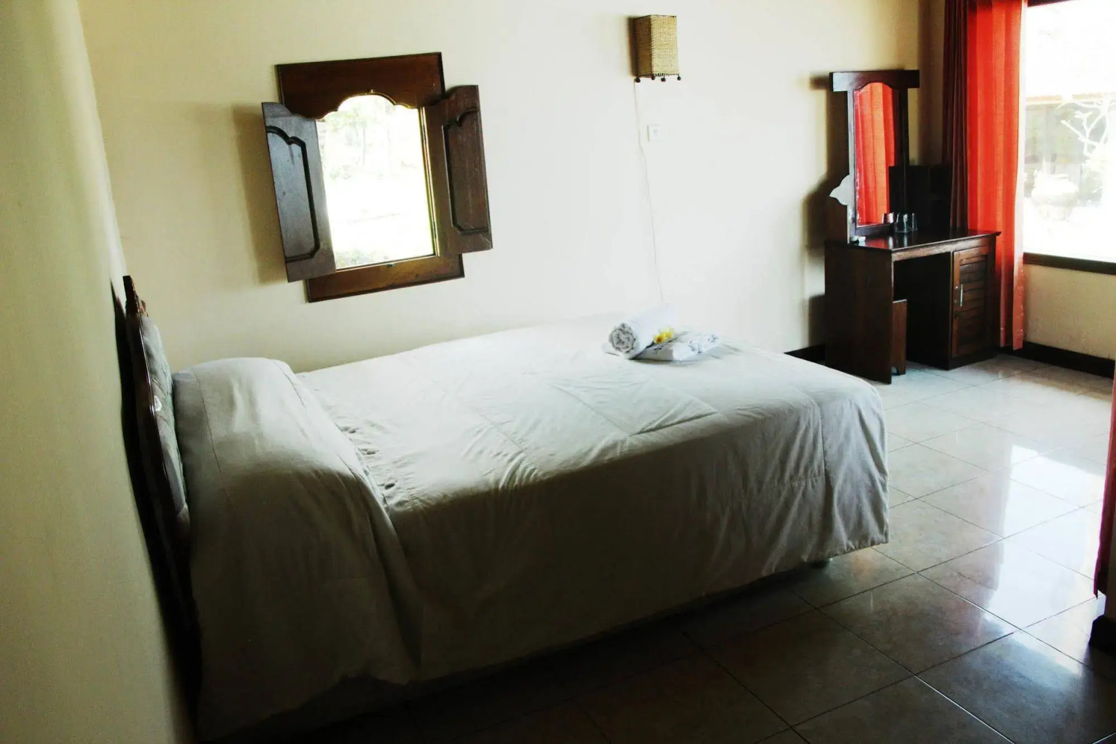 Soka Indah Restaurant & Bungalows