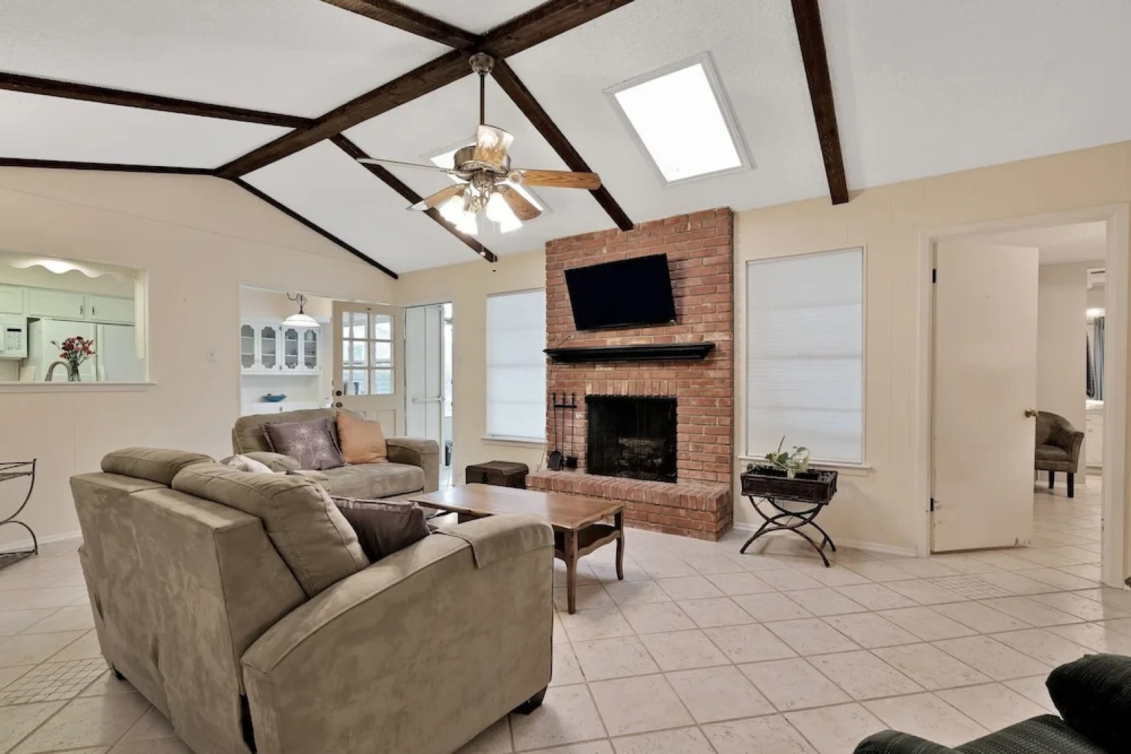 Comfy Home W/ Great Accessibility 3 Bedroom Home by RedAwning