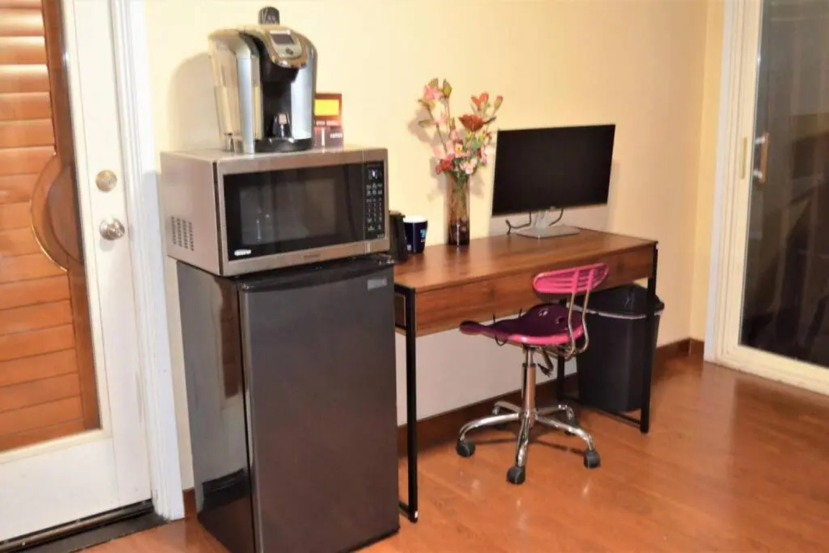 Cozy room with private entry in Calexico