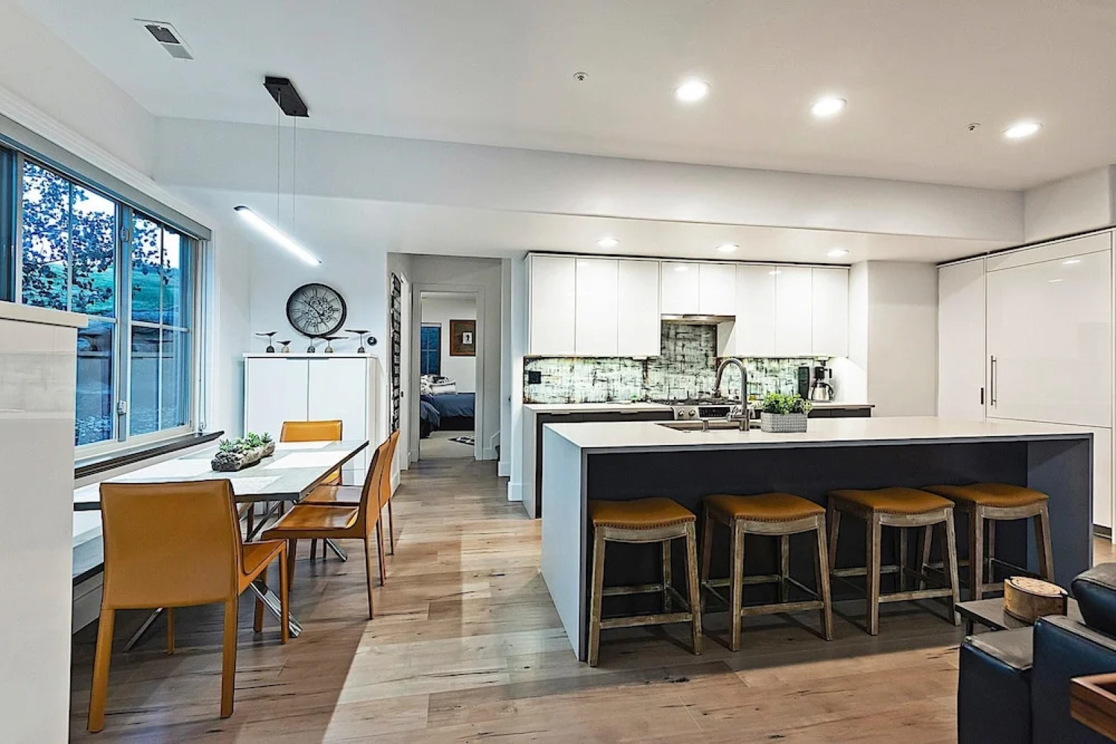 Central to Ski Utah by Casago