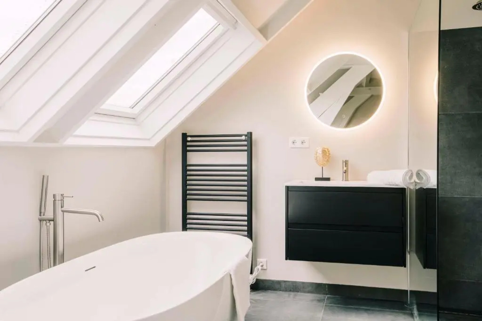 Stadsvilla Luxurious 3 room loft met airco Willem 2