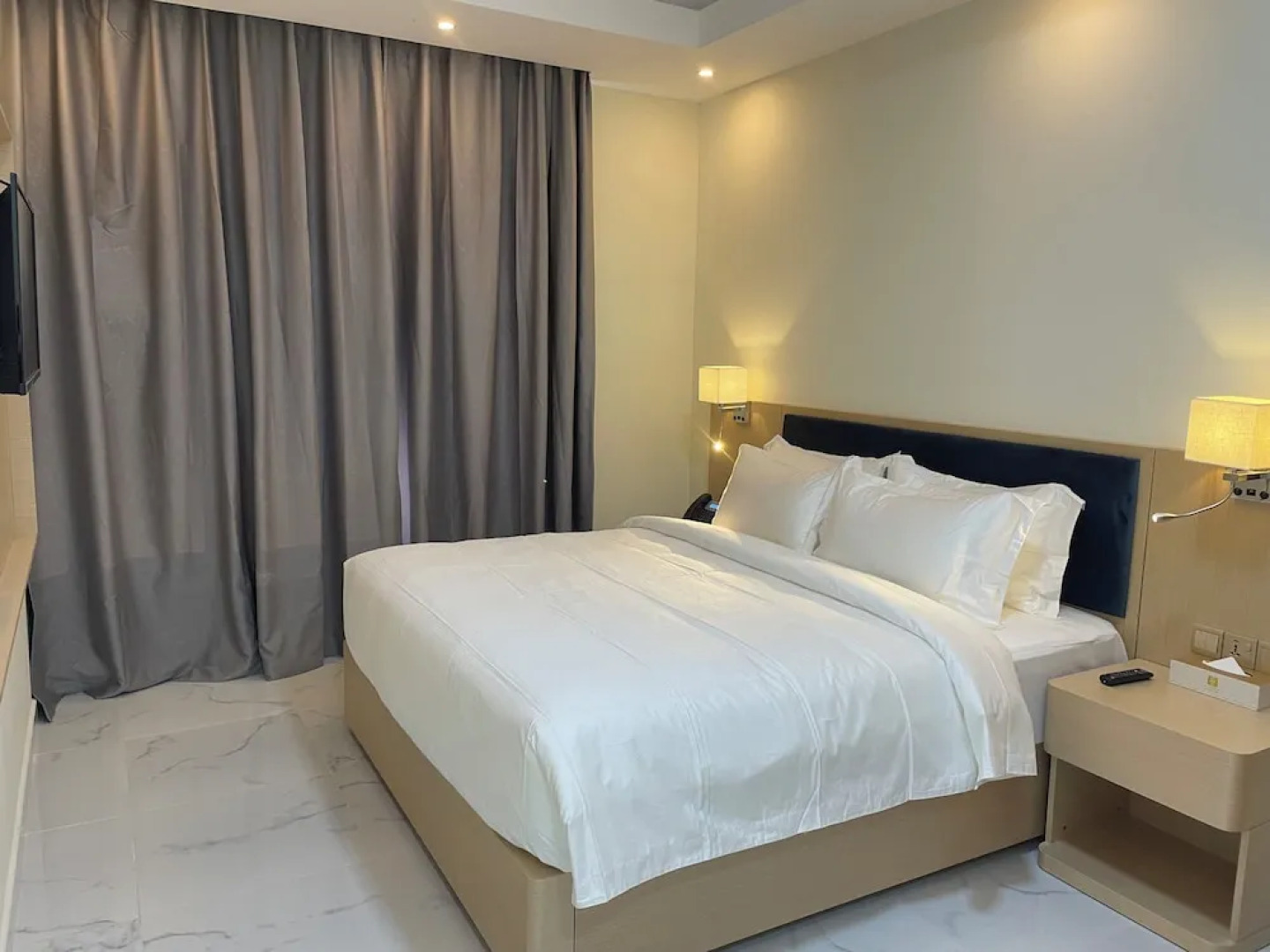 Season Inn Hotel Apartment by Duqm
