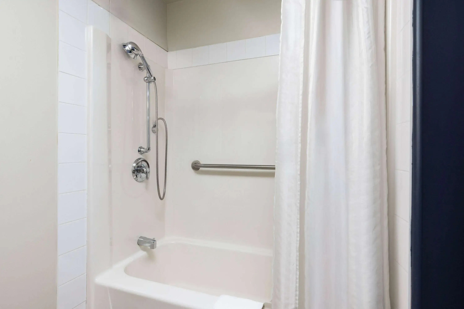 Super 8 by Wyndham Sainte Agathe Des Monts