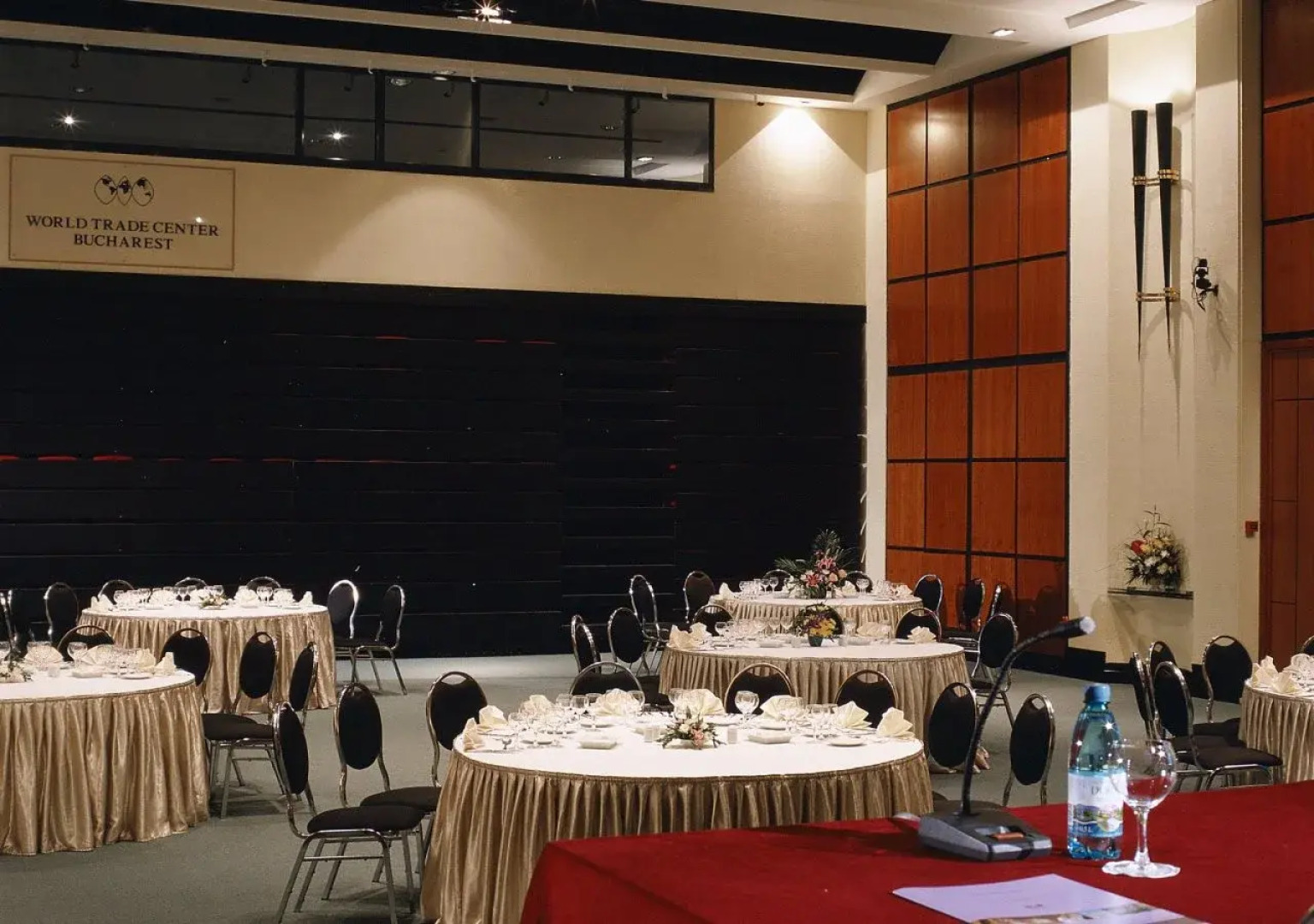 Отель Pullman Bucharest World Trade Center