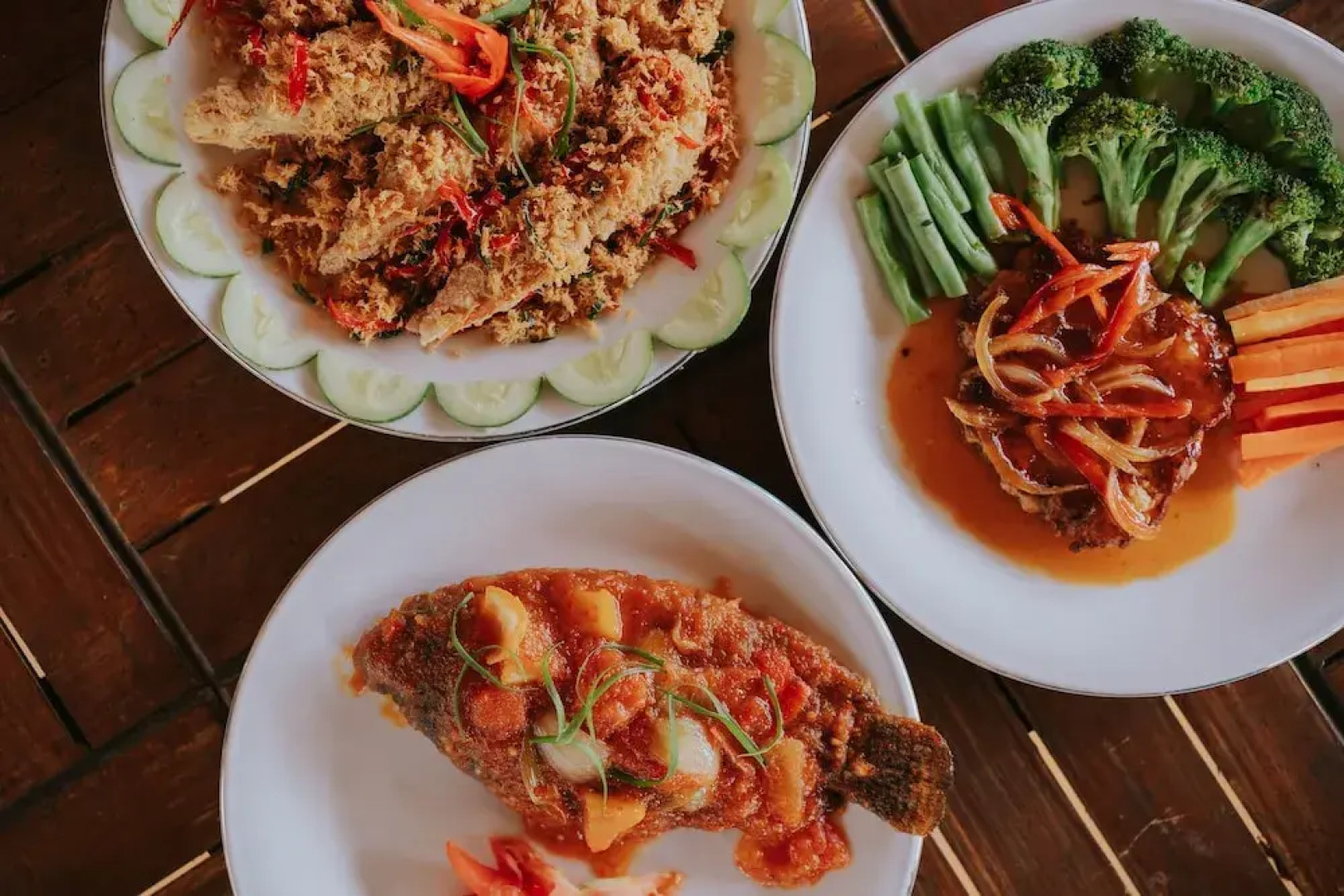 Nirvana Hotel Resort Tetebatu