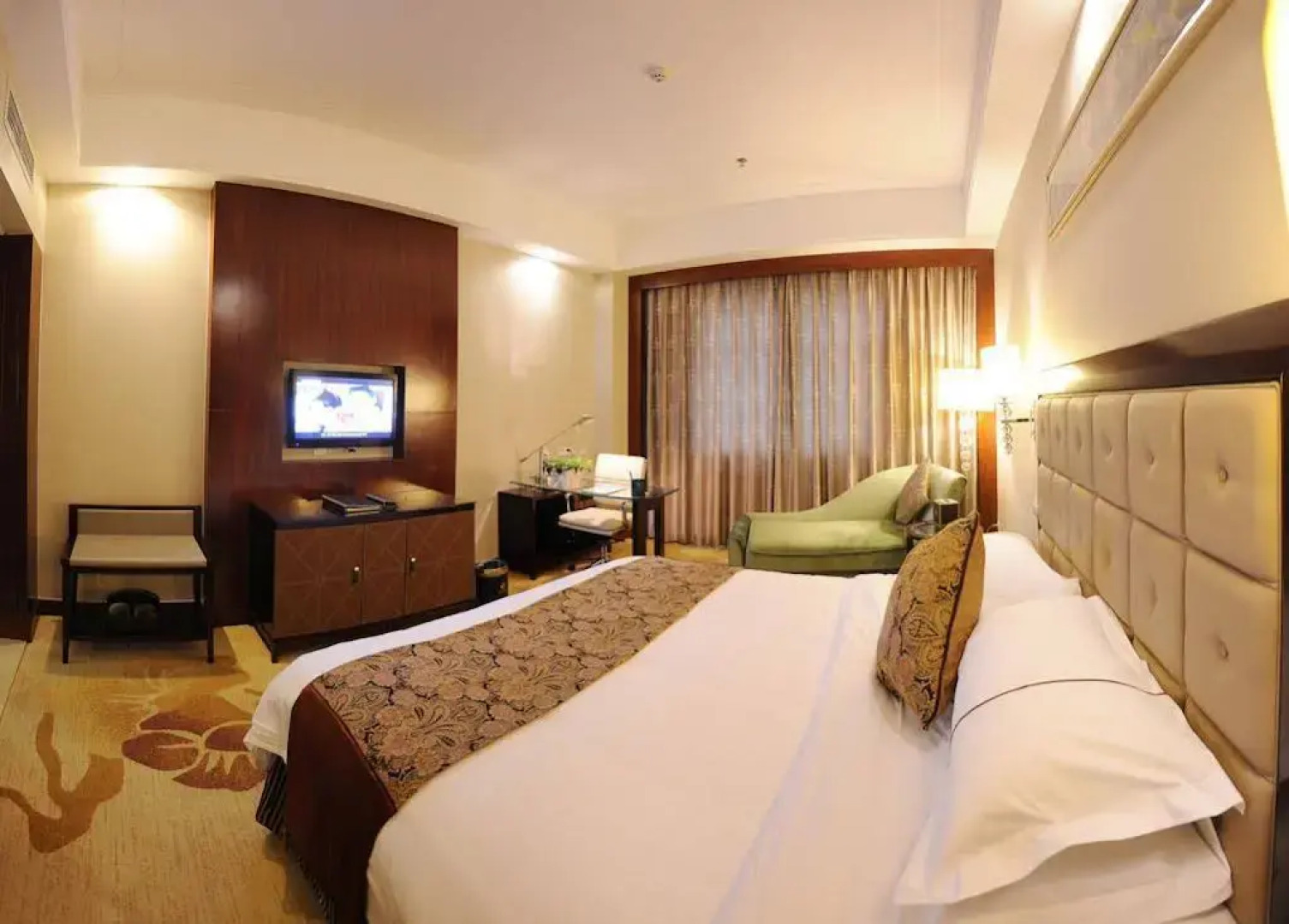 Zhong Heng International Hotel