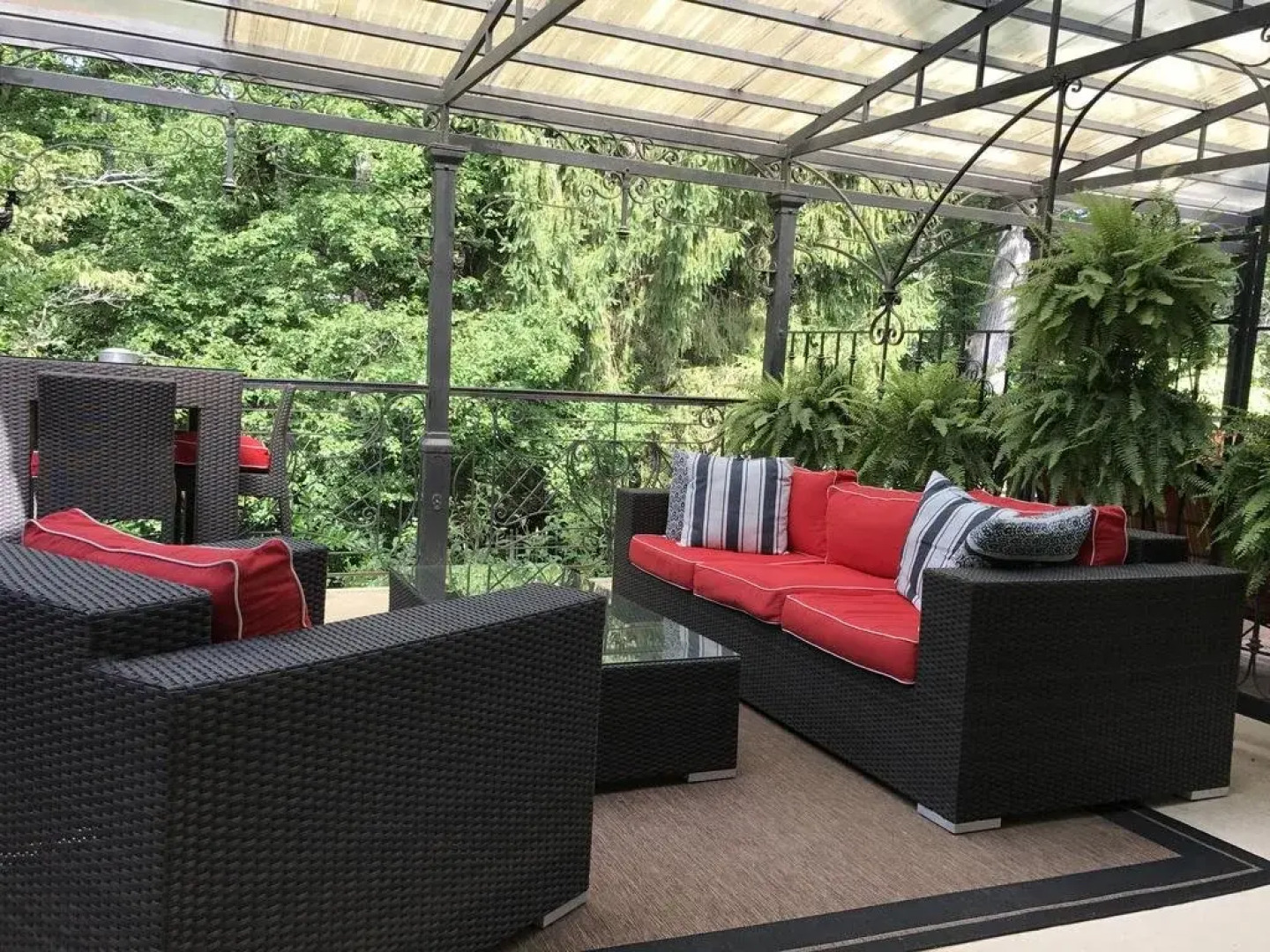 Melange Bed & Breakfast