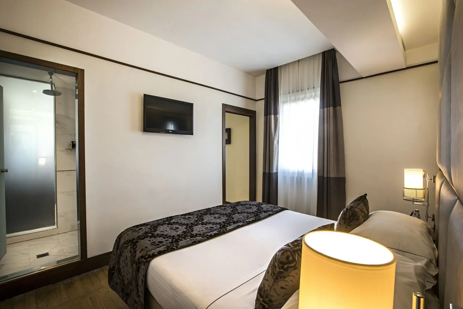 The Independent Hotel