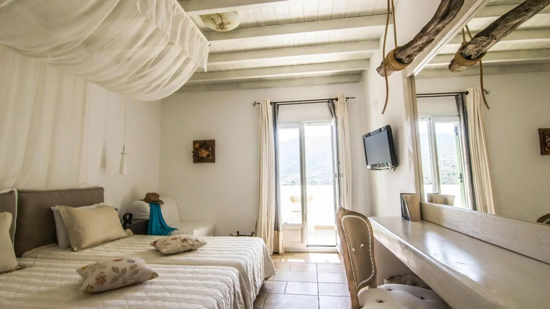 Levantes Ios Boutique Hotel