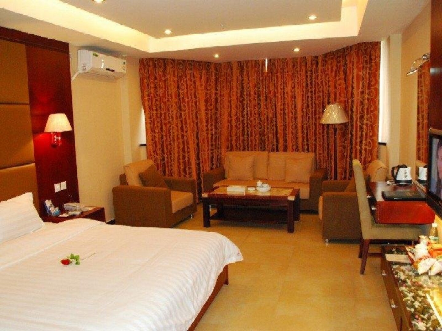 Kaililai Business Hotel