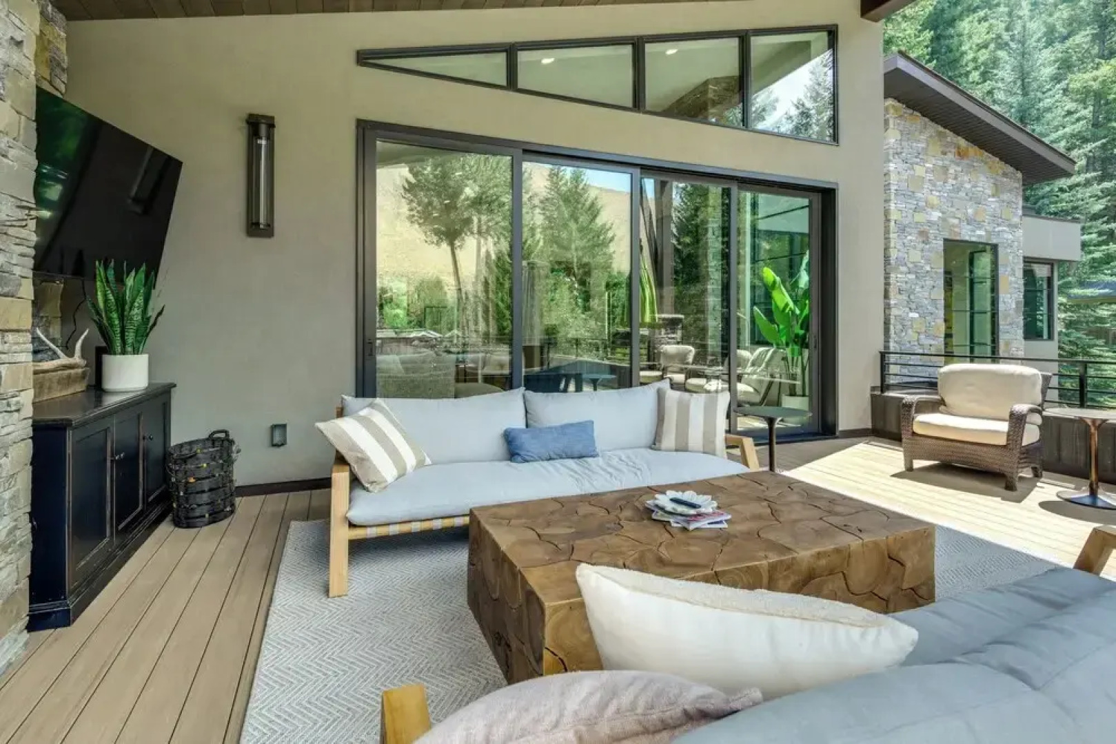 Luxury Alpine Home w/ Hot Tub: 1 Mi to Sun Valley!