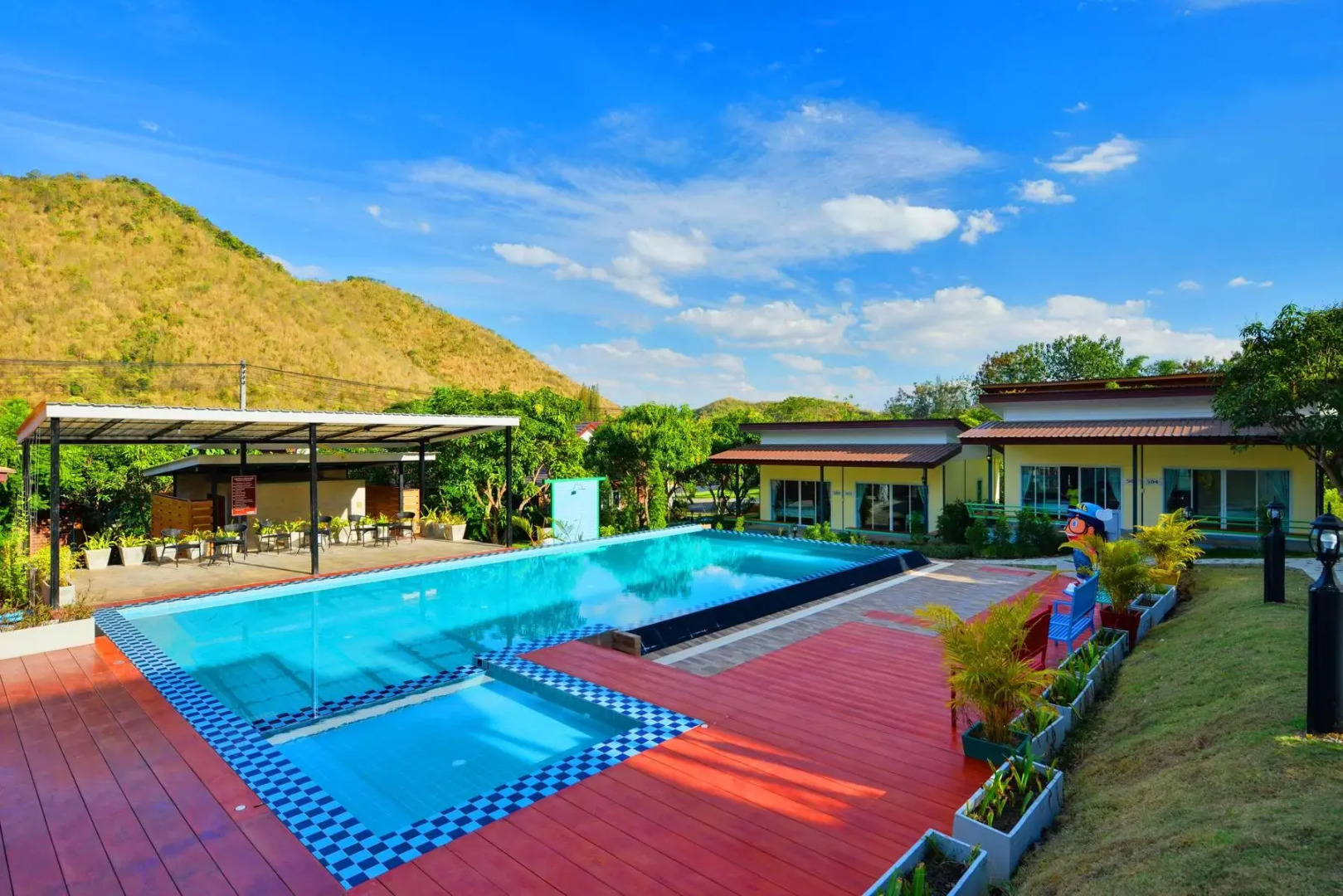 Theerama Cottage Resort