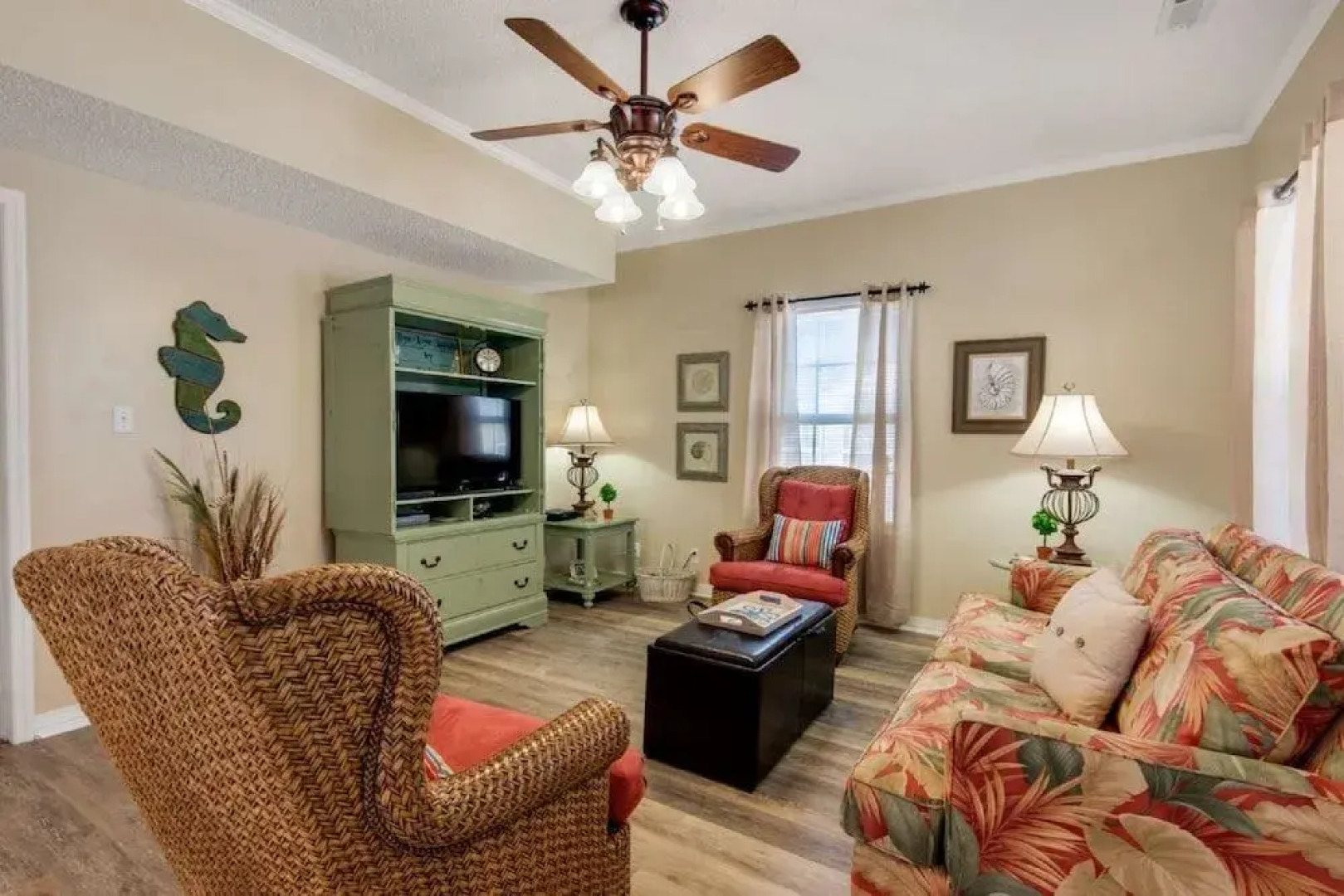 Beach Bungalow 3 Bedroom Apartment