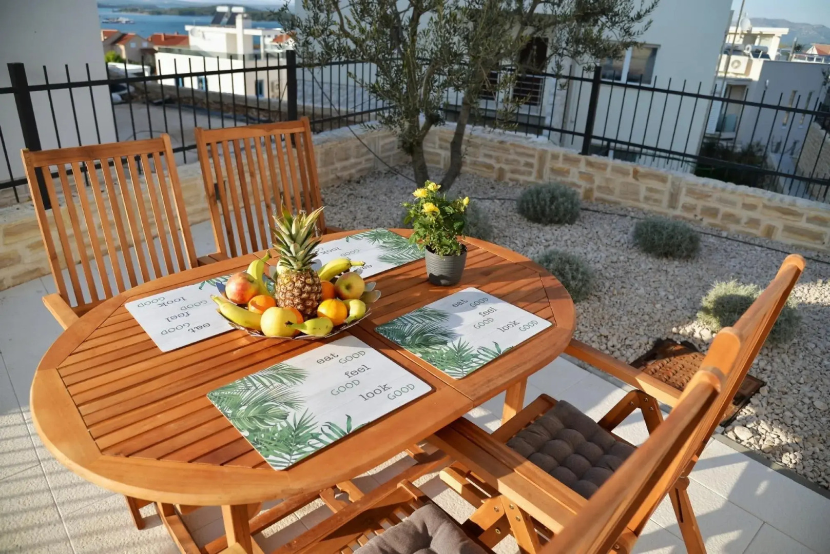 Nata - free parking - A1(4+2)