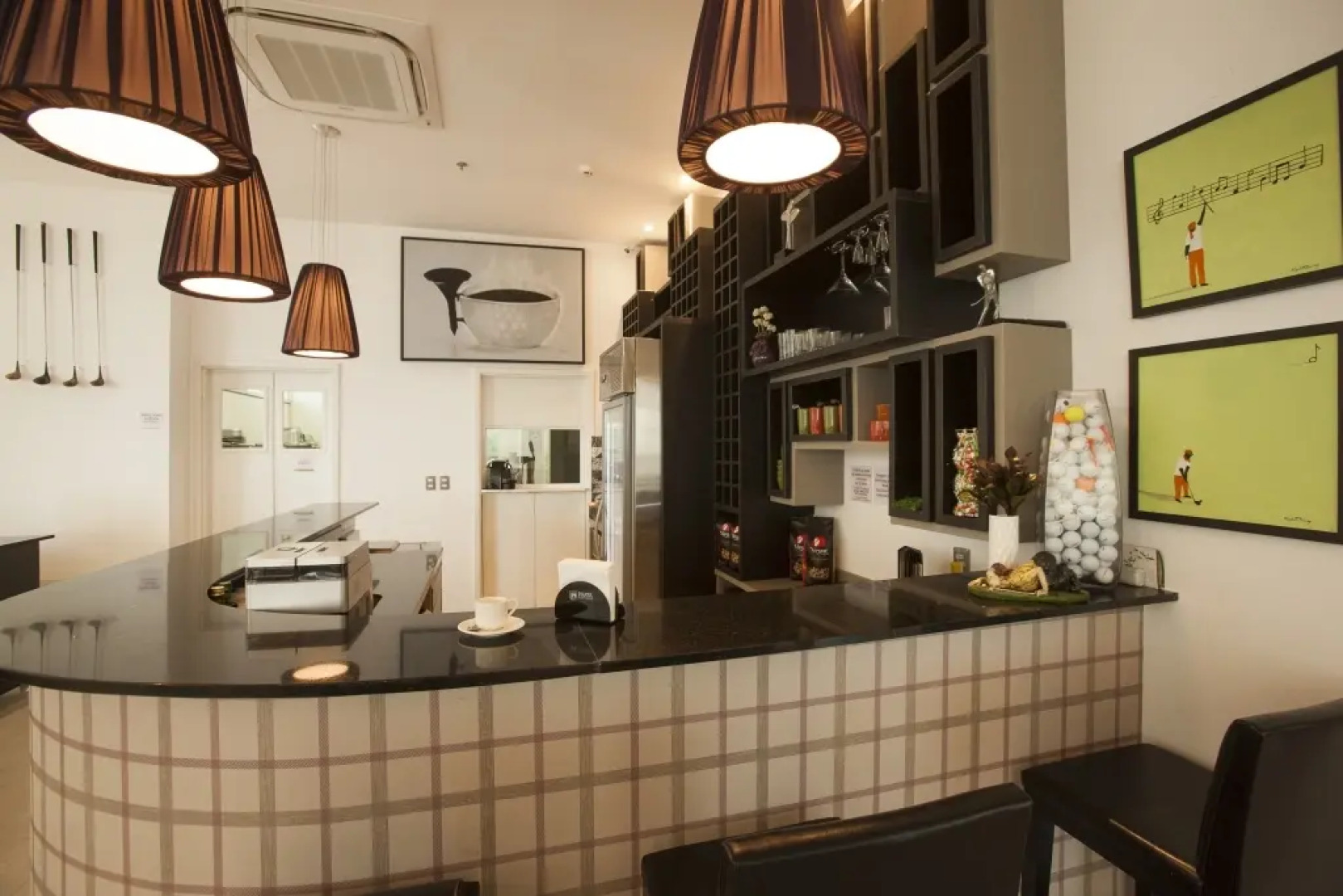 Prata Business Suites