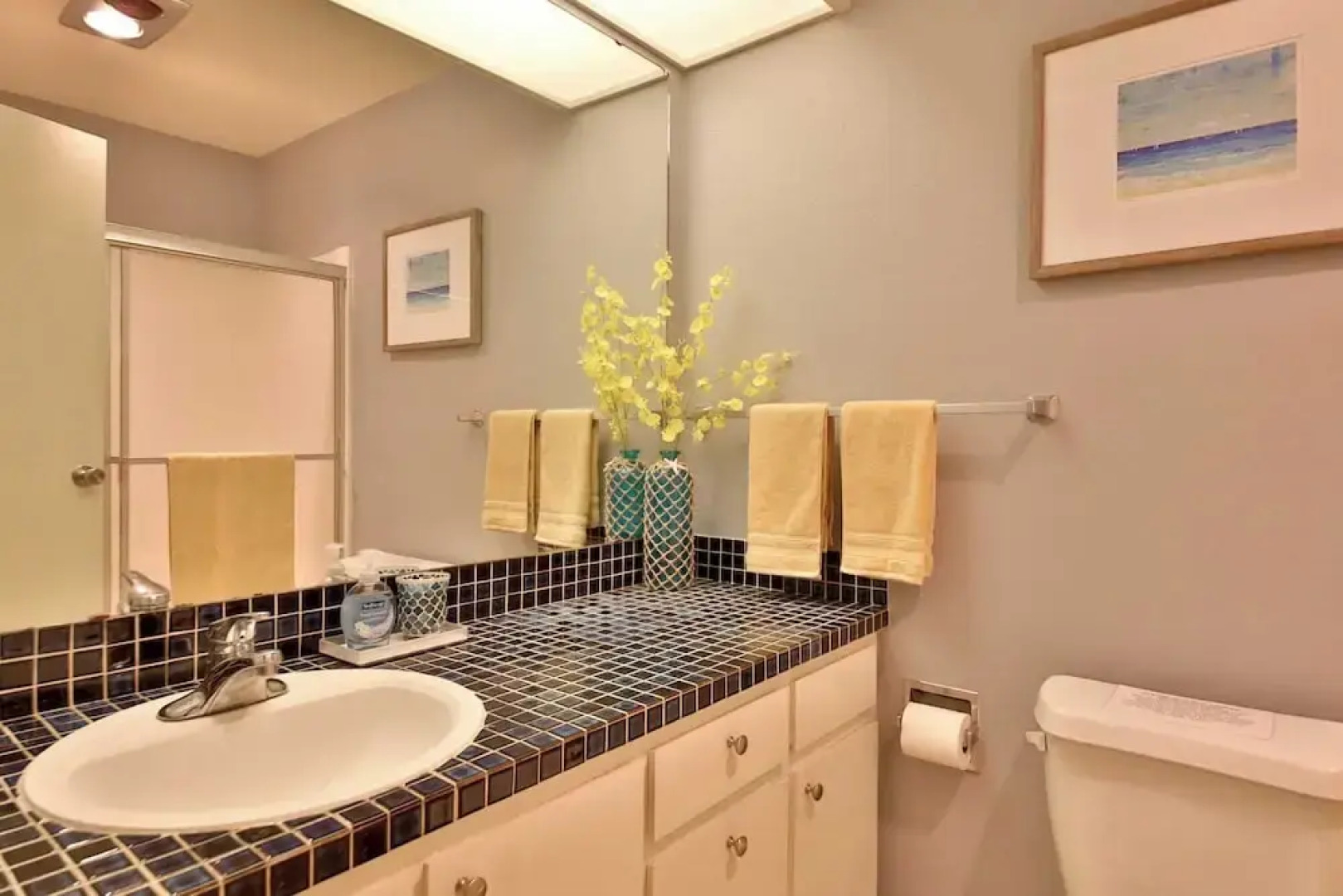 Beachfront Condo - Mutiny Bay by Avantstay Views