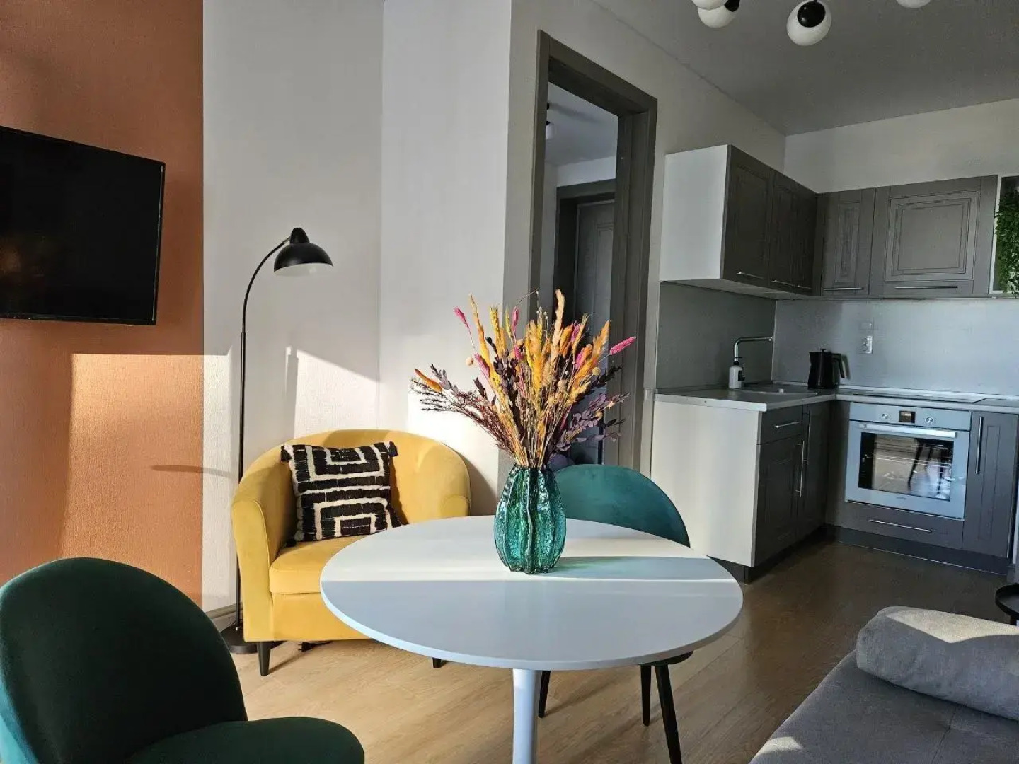 Апартаменты на улице 2-ая Оранжерейная 4А