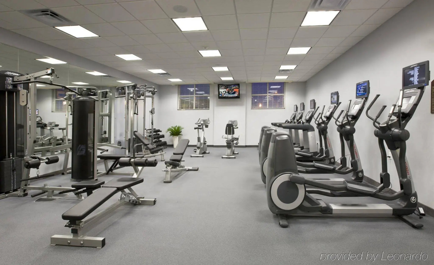 DoubleTree by Hilton Chicago Midway Airport