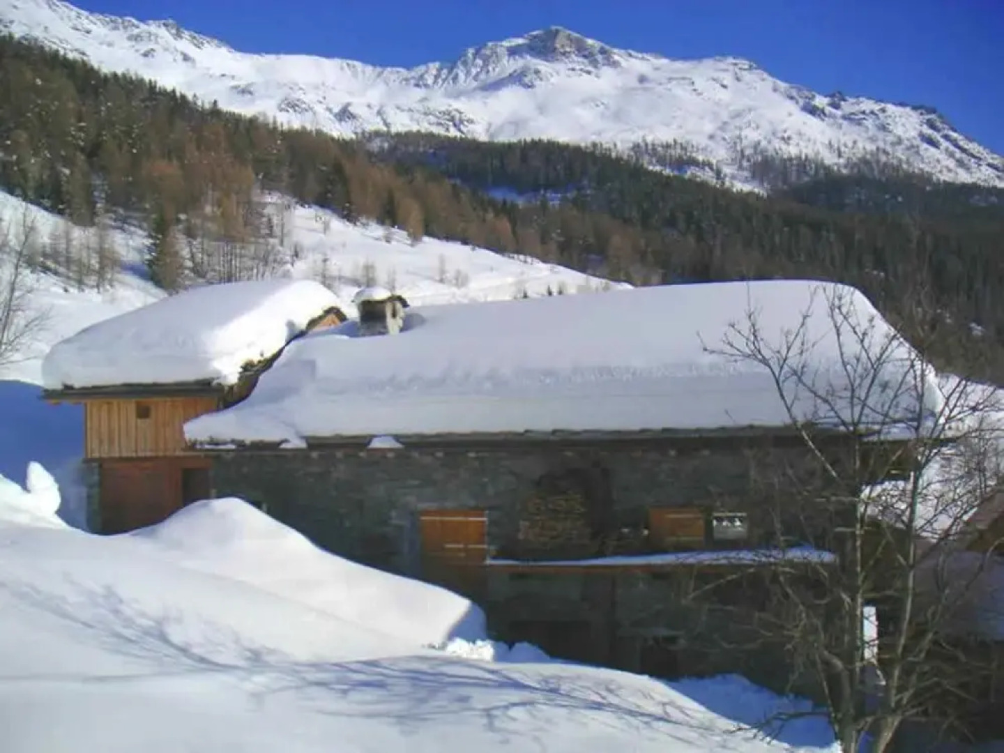 Chalet with 5 Bedrooms in Sainte-Foy-Tarentaise, with Wonderful Mountain View, Furnished Garden And Wifi