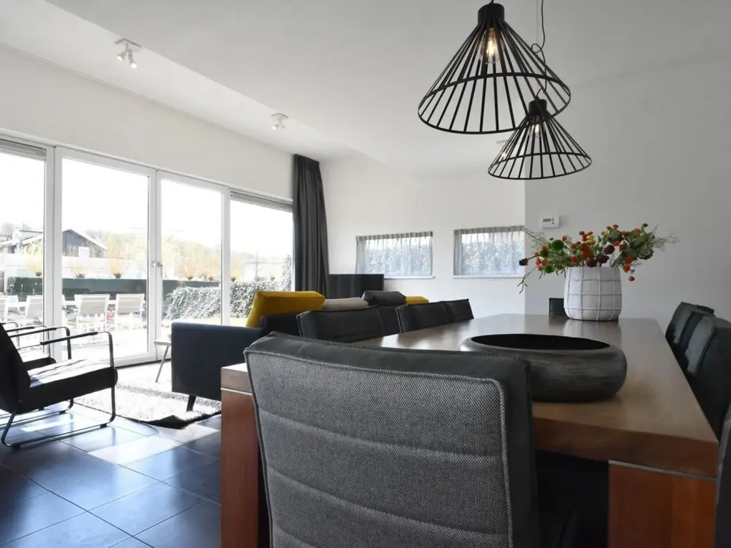 Modern Villa with Large Garden by the Water with Hot Tub & Infrared Sauna