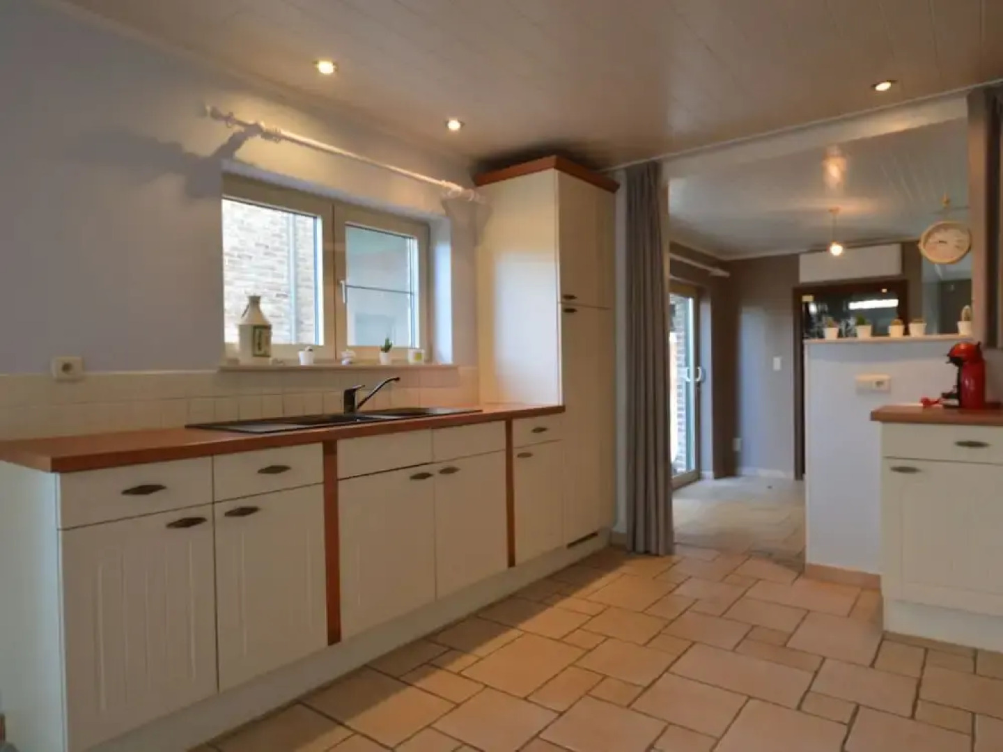 Spacious Holiday Home in Gingelom with Garden