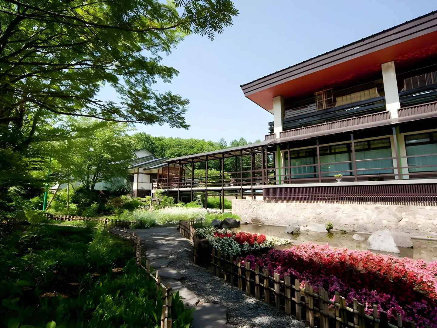 Okutone Onsen Hotel Sunbird