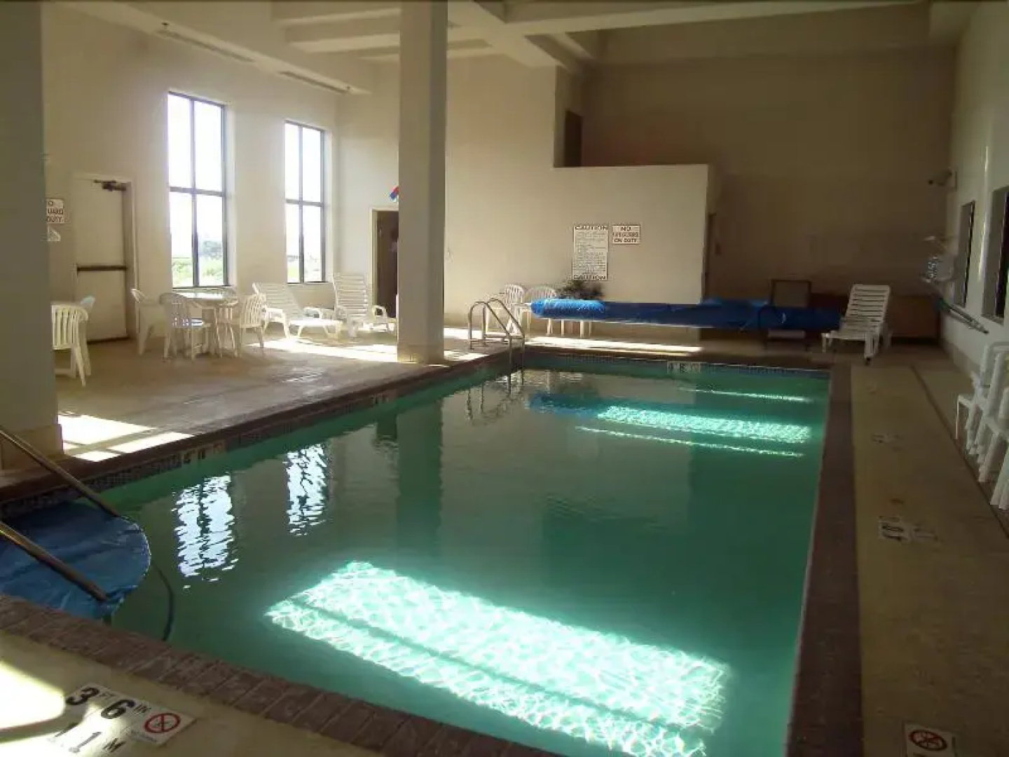 Pleasant Stay Inn & Suites