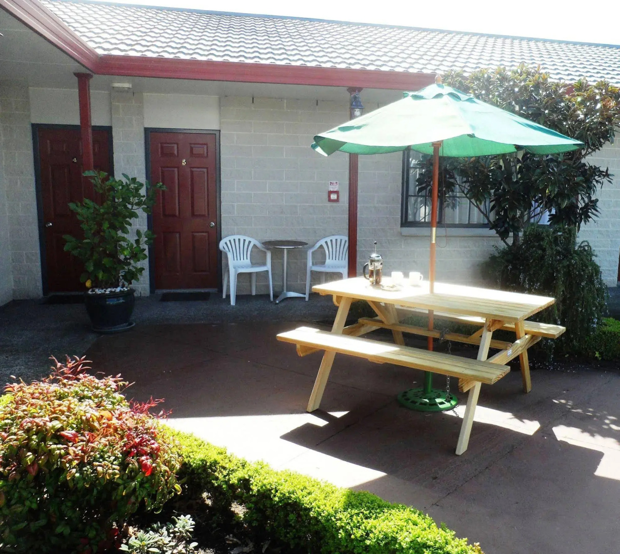 BKs Magnolia Motor Lodge