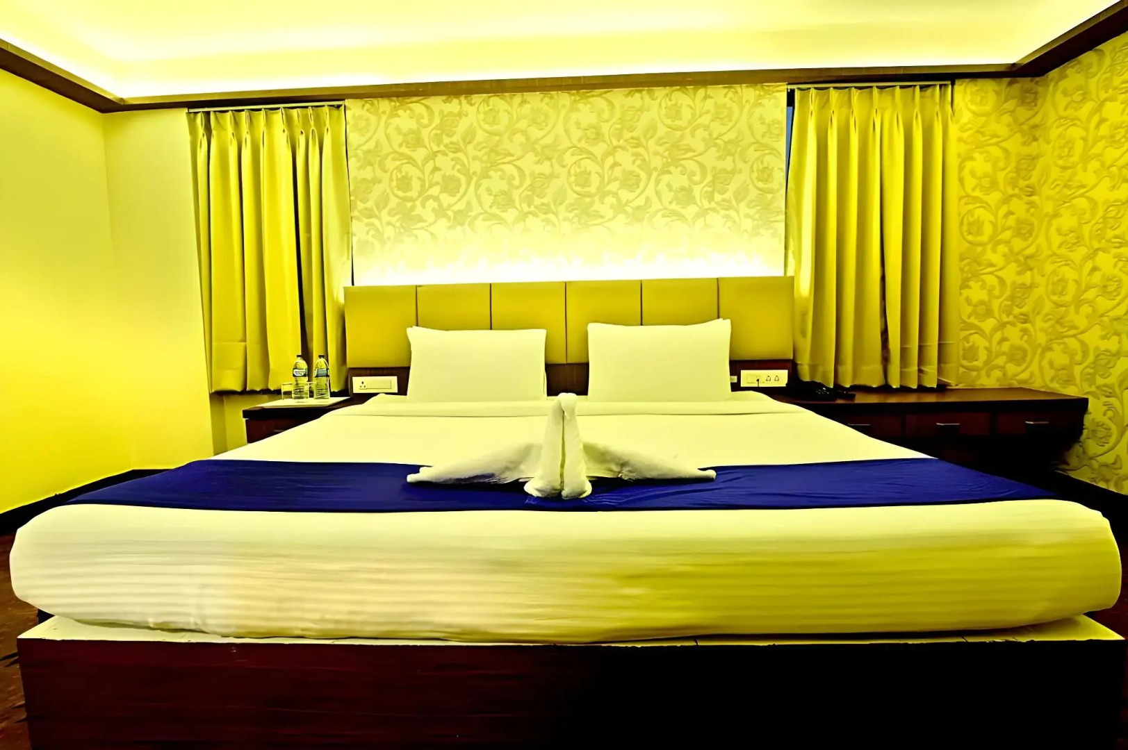 FabHotel Solaris AB Road