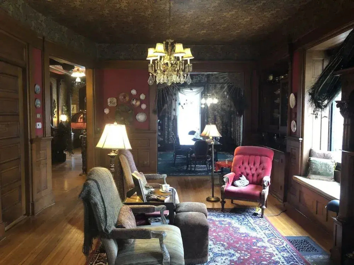 Lyons' Twin Mansions B&B and Spa