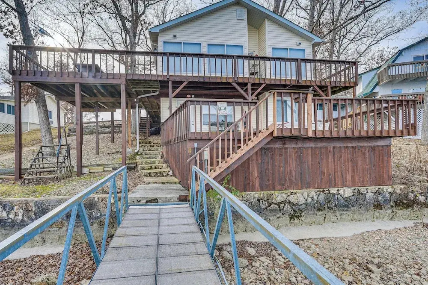 Private Dock: Lake of the Ozarks Hideaway!
