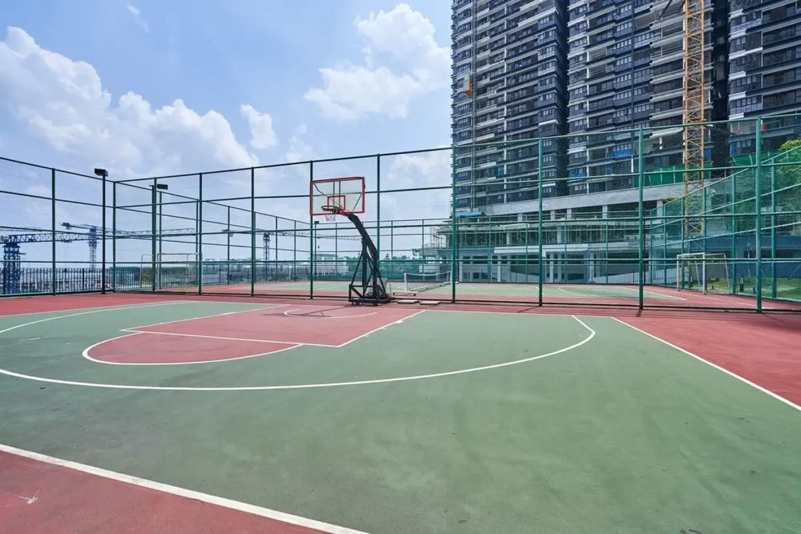 OYO Home 44002 Classic 2br Setia Alam Trefoil.