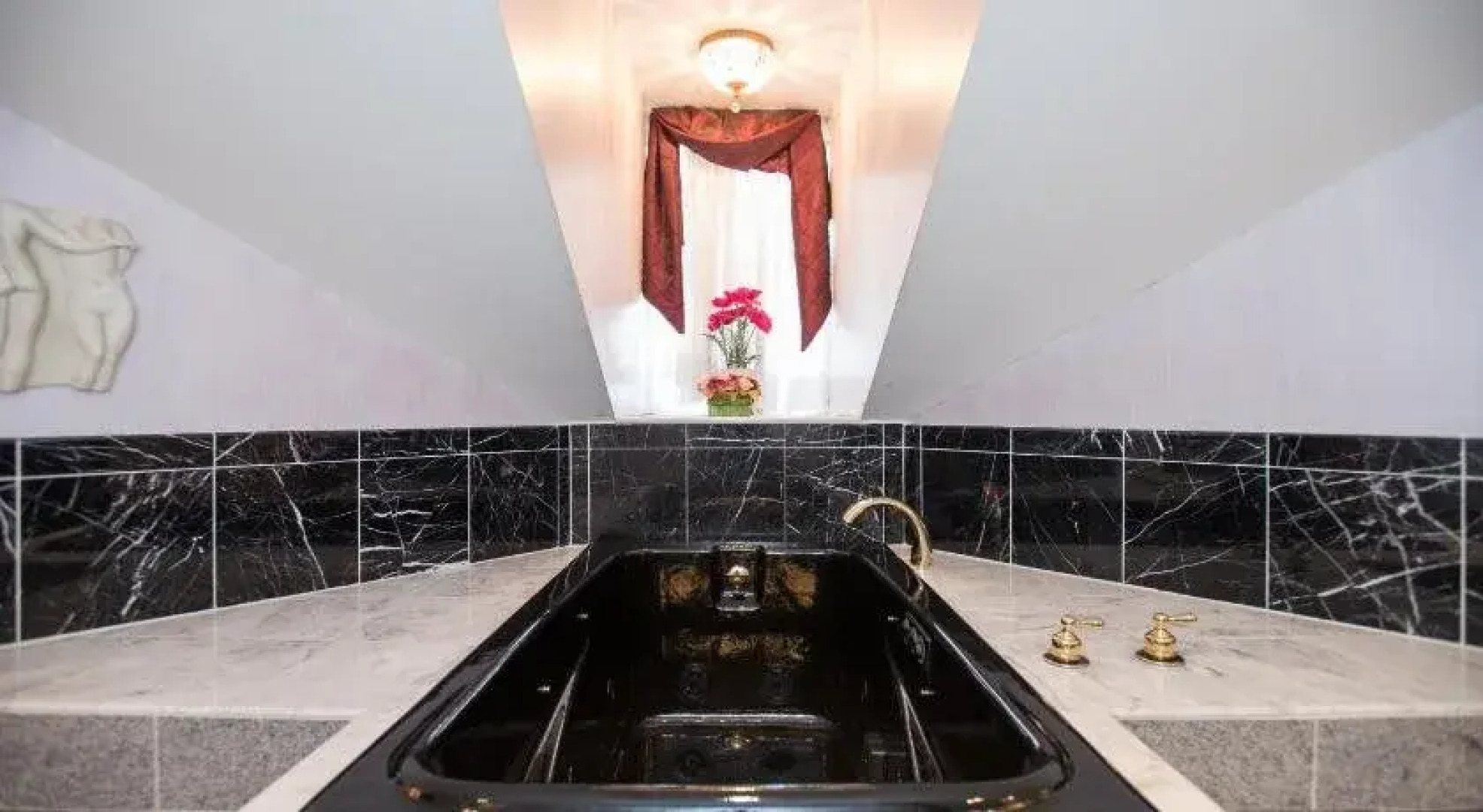 1840s Carrollton Inn