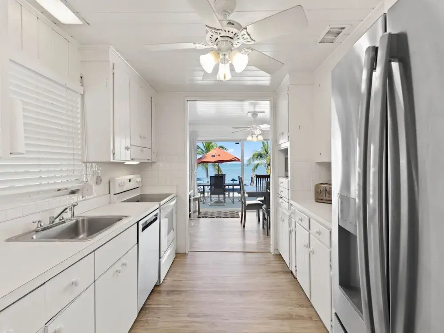 White Sand Cottage by Vacation Rental Pros