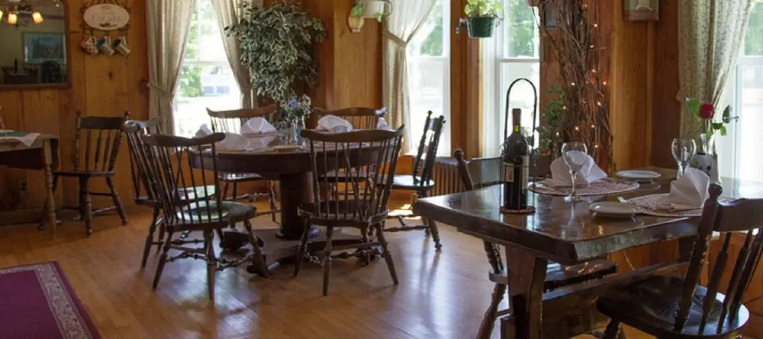 Casa Bella Inn & Restaurant