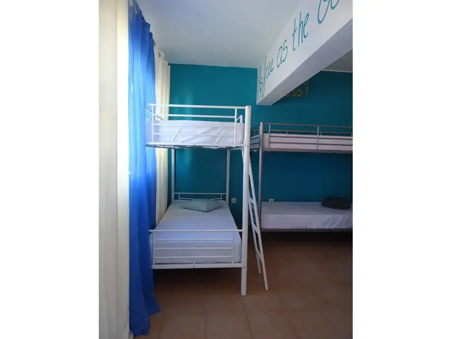 Faro Beach Life Hostel