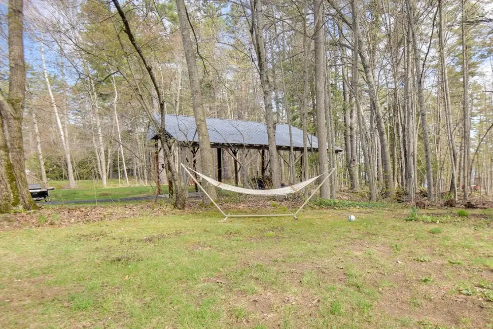 Family-friendly Bridgton Home, Steps to Lake!