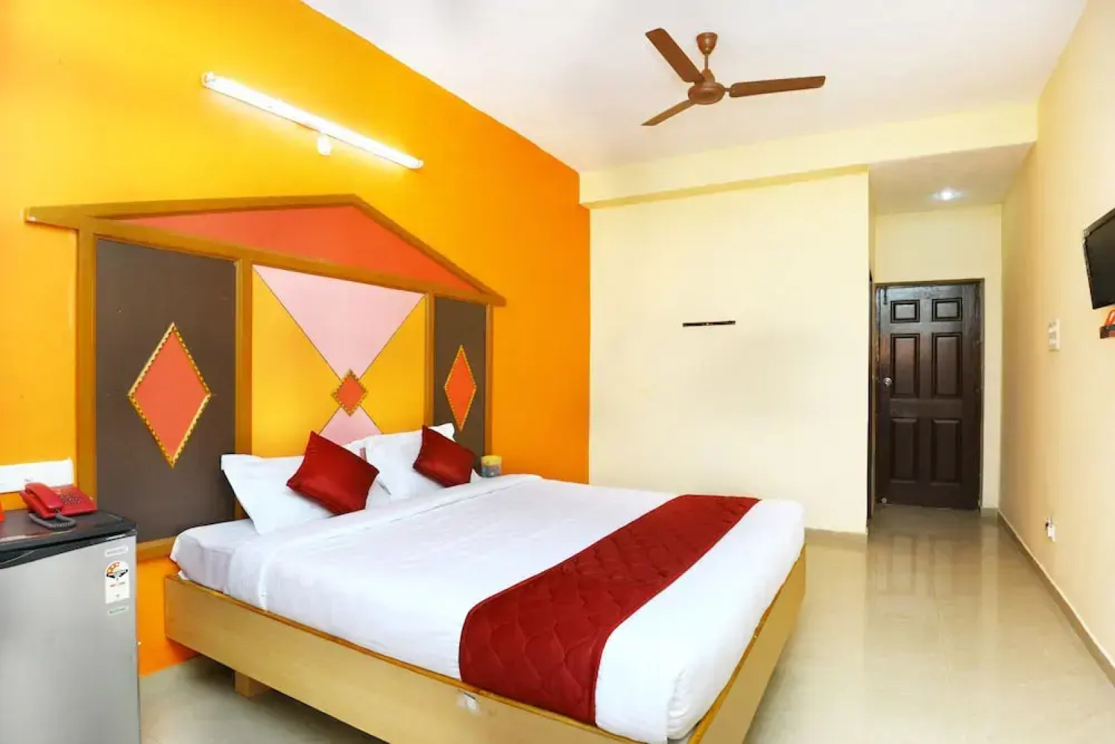 OYO spot on 10184 Kamadhenu Lodge