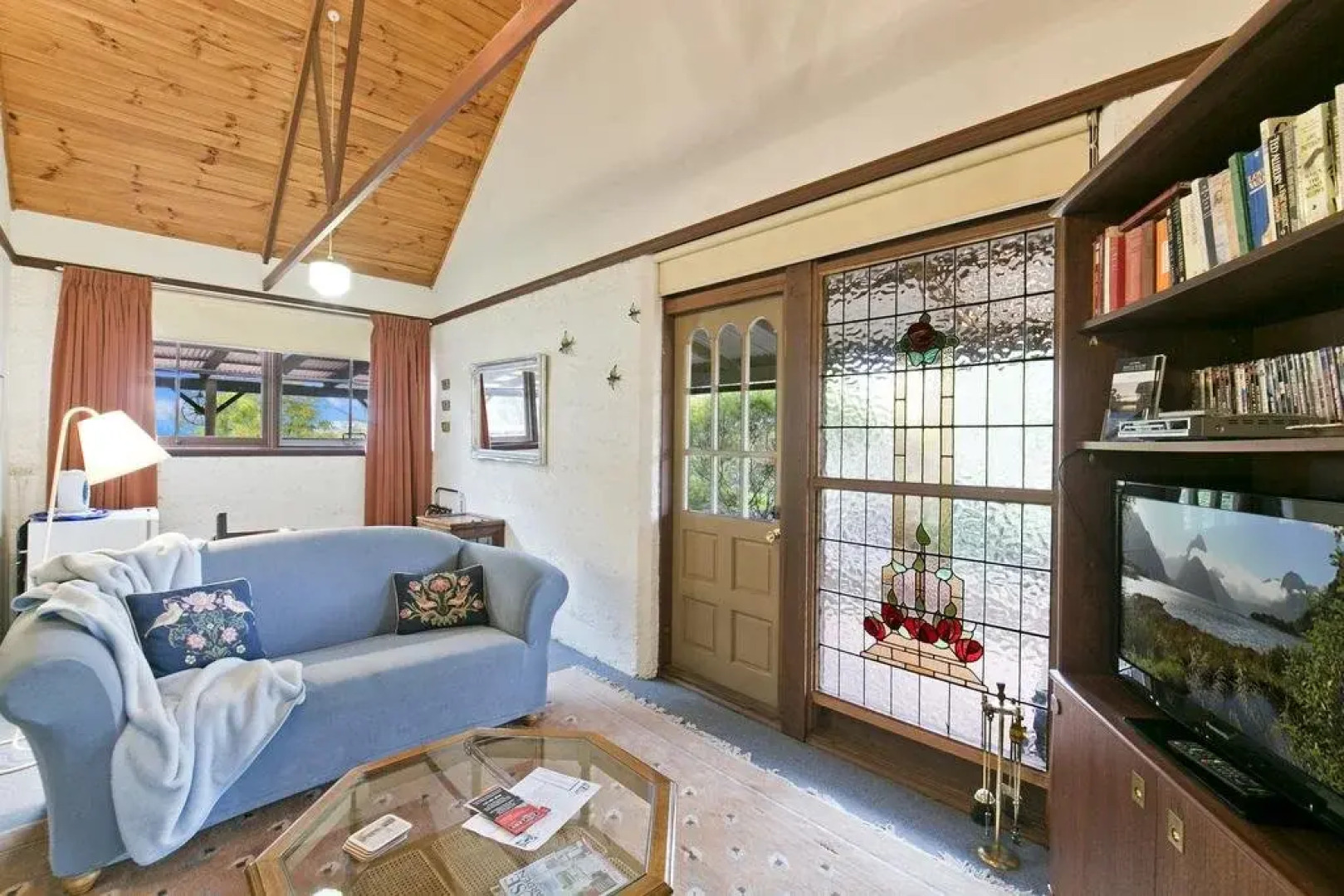 Hillside Country Retreat