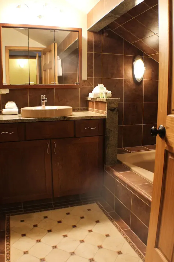 Axtel Condominiums by CB Lodging