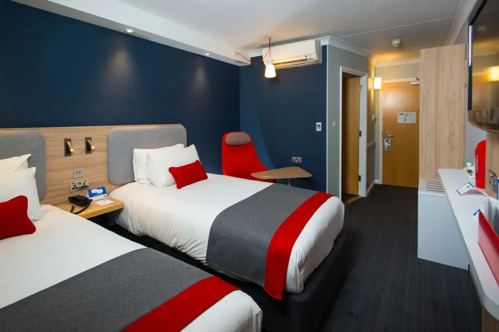 Holiday Inn Express Bath by IHG