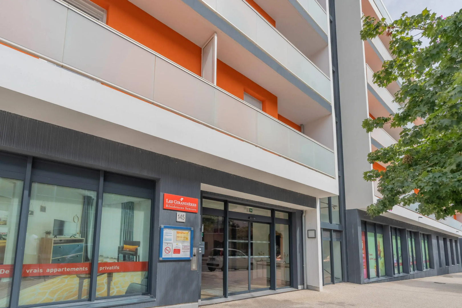 Quality Suites Villefontaine