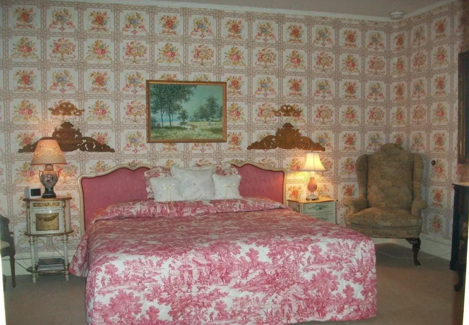 The Summer White House Inn