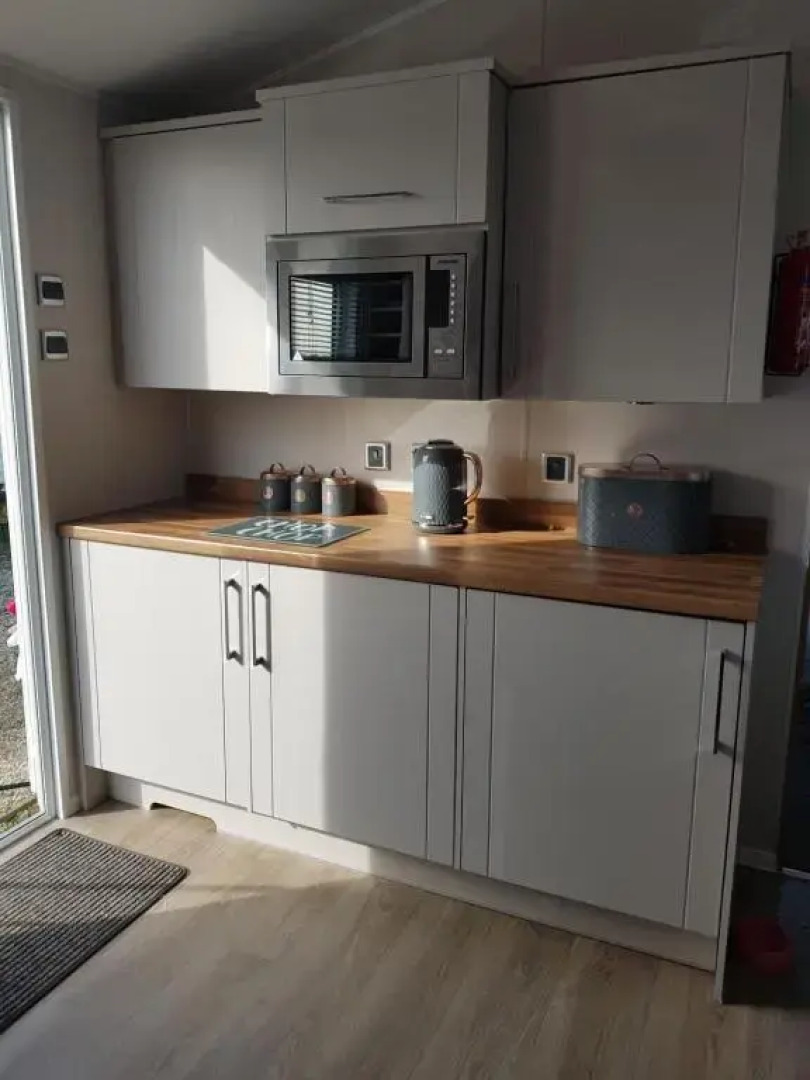 Dees hot tub breaks at Tattershall Lakes Jet Ski 4