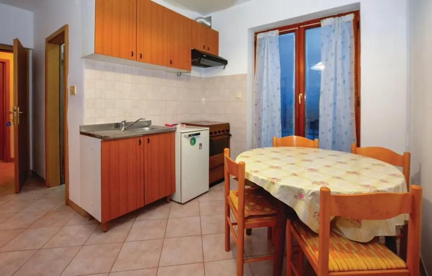 Beautiful Home in Izola With Wifi and 2 Bedrooms