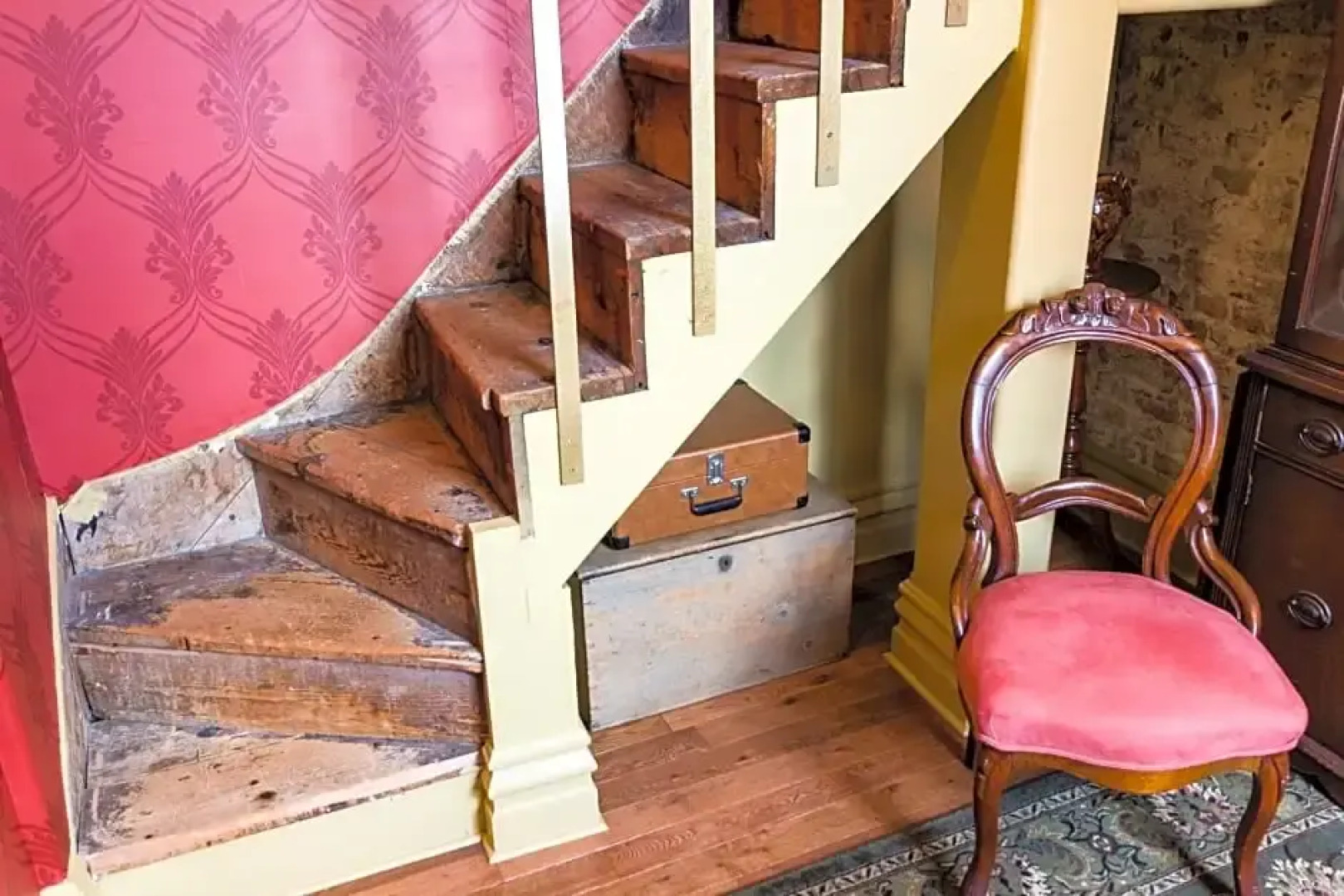 Russell Manor Bed & Breakfast