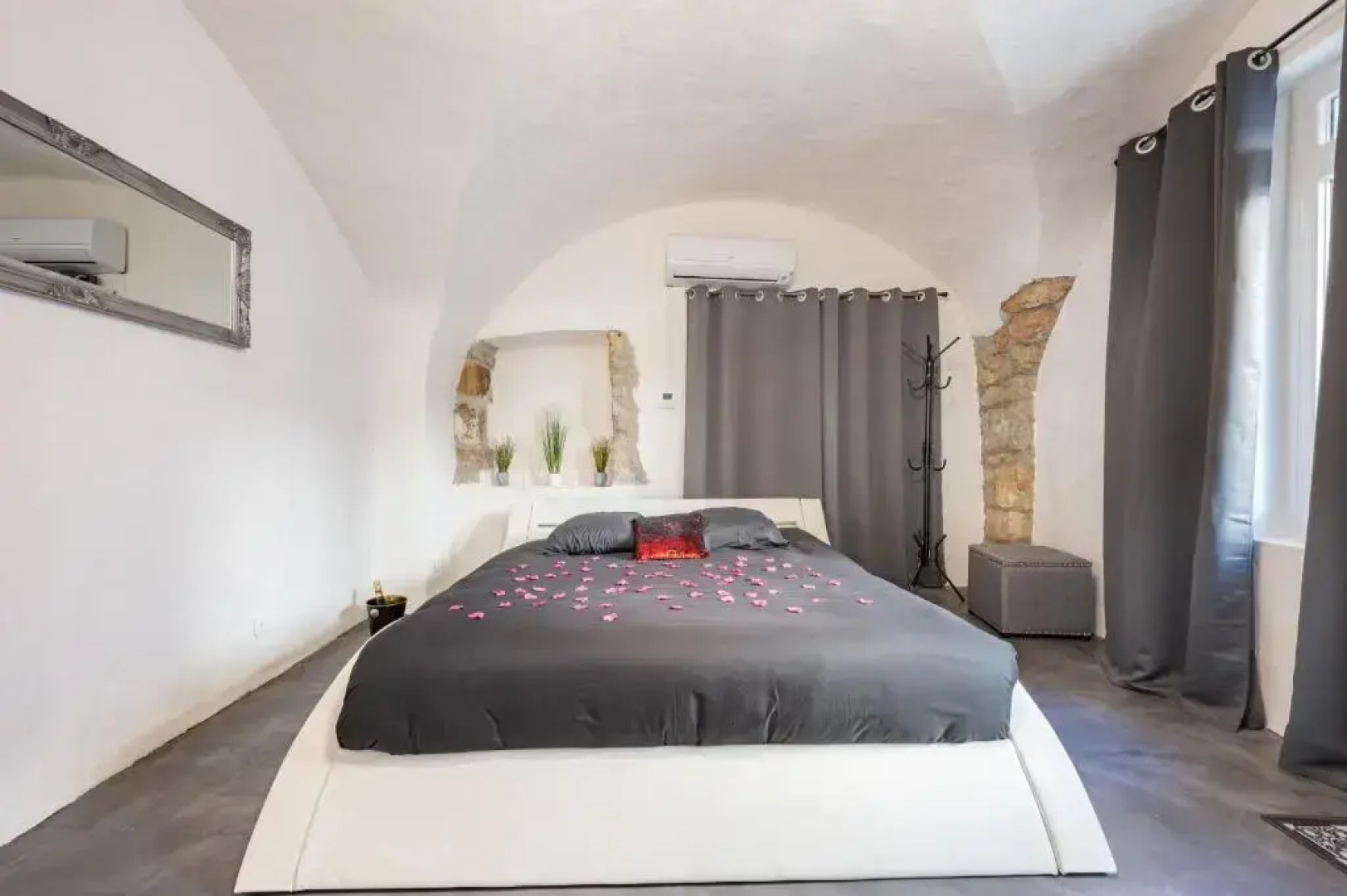 L'instant Suspendu (Adults Only)