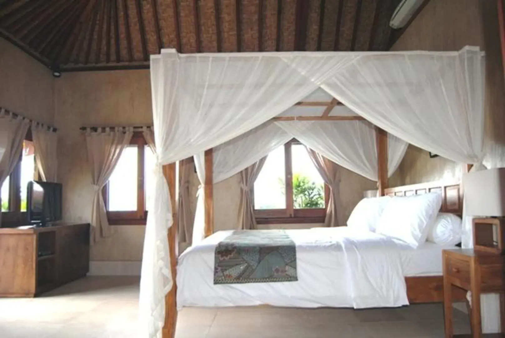 Three Monkeys Villas