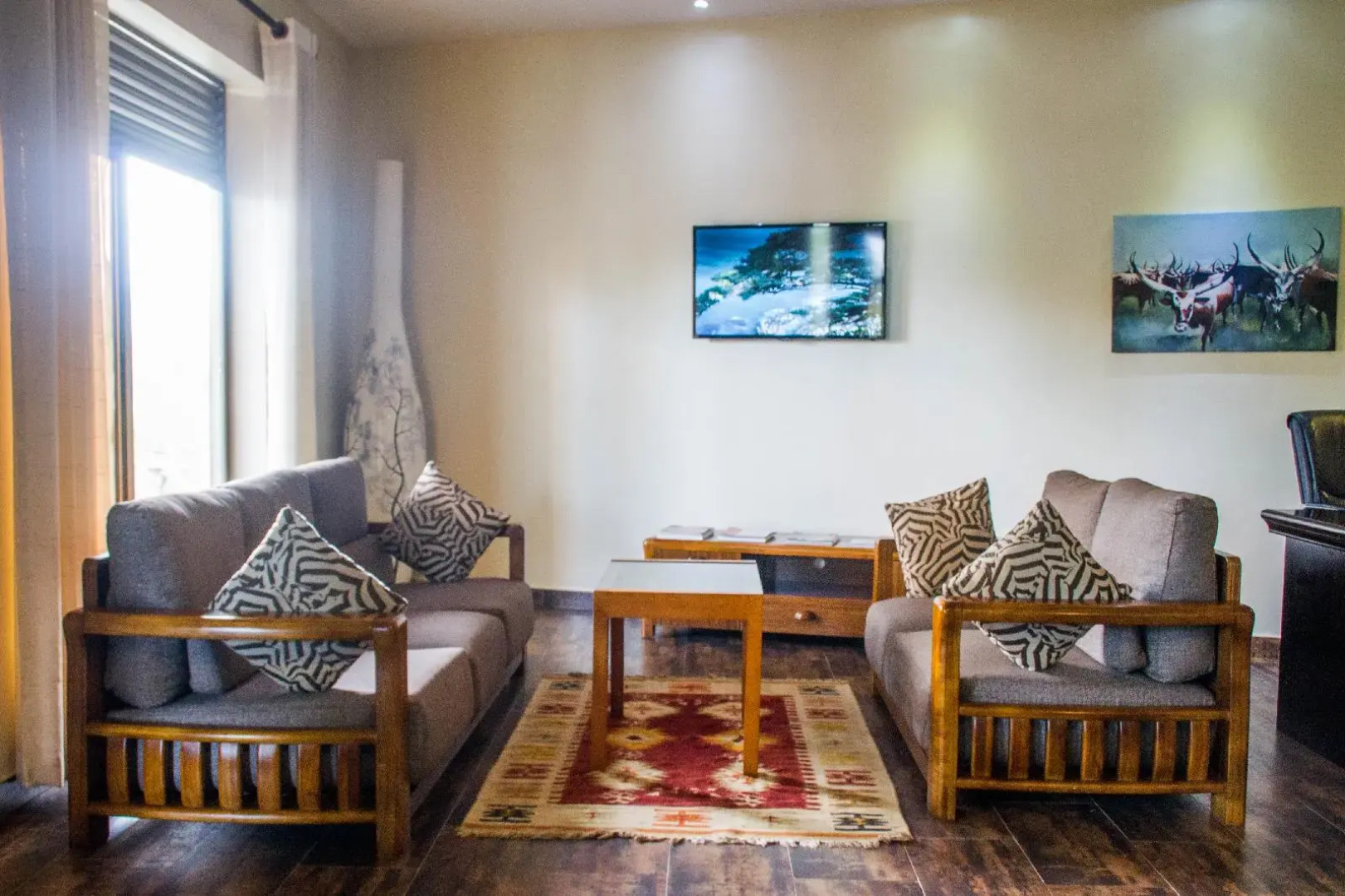 Igongo Country Hotel & Cultural Centre